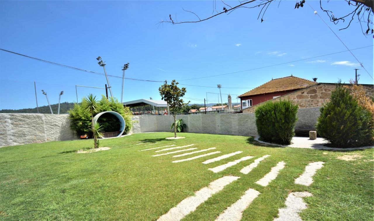 Galihost - Apartamentos Mamuela Ribadumia Exterior photo