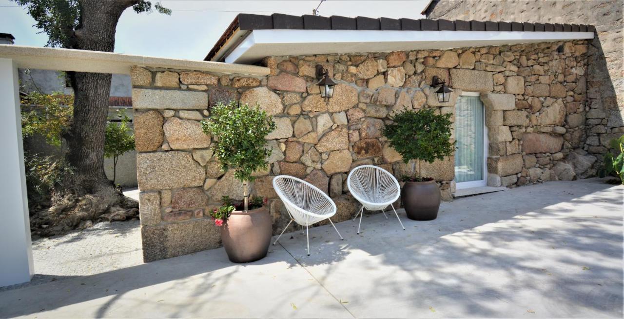Galihost - Apartamentos Mamuela Ribadumia Exterior photo