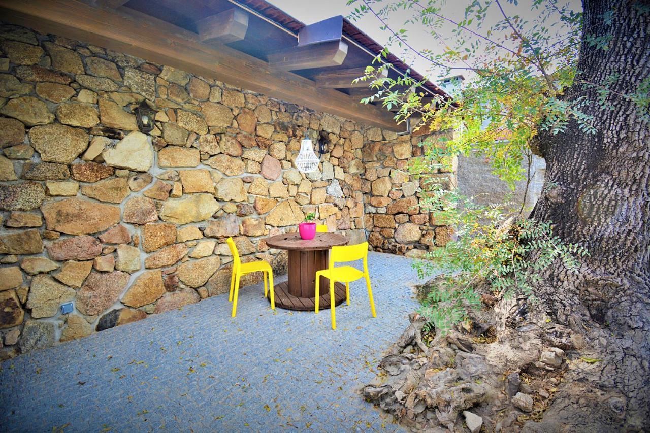 Galihost - Apartamentos Mamuela Ribadumia Exterior photo